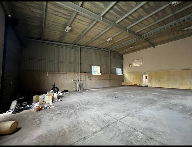 374M² WAREHOUSE TO LET IN KYA SANDS